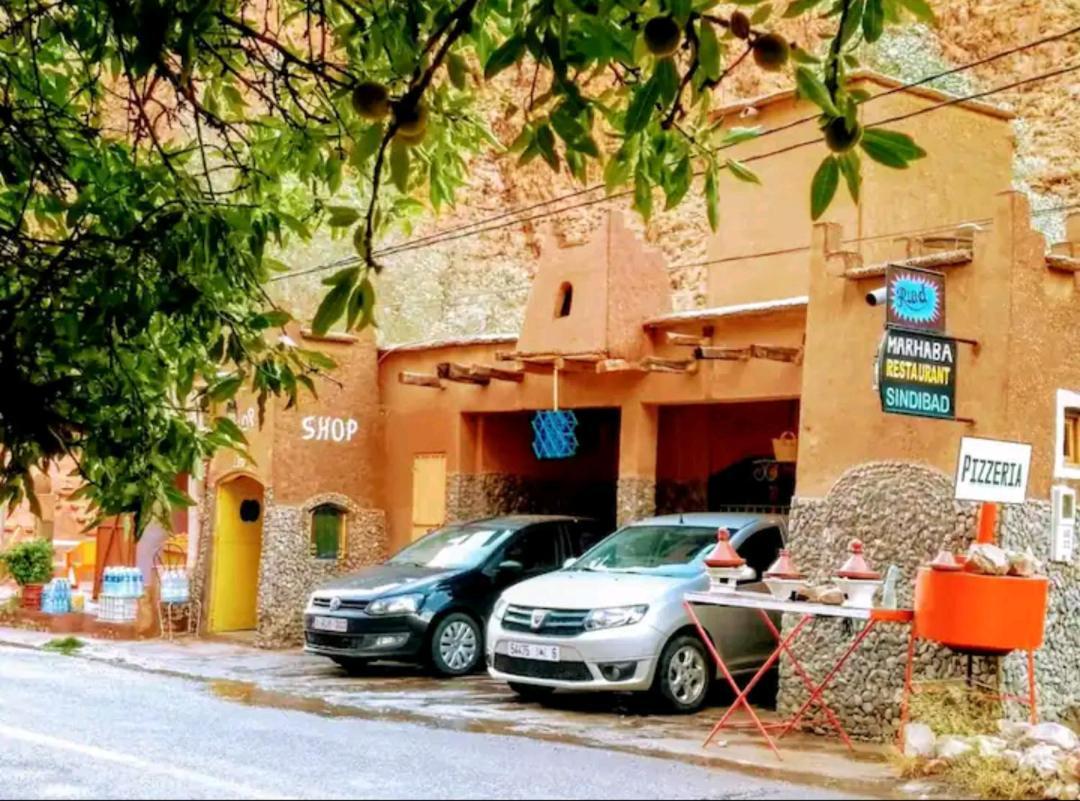 Riad Pizzeria Marhaba Akhendachou n'Ait Ouffi ภายนอก รูปภาพ