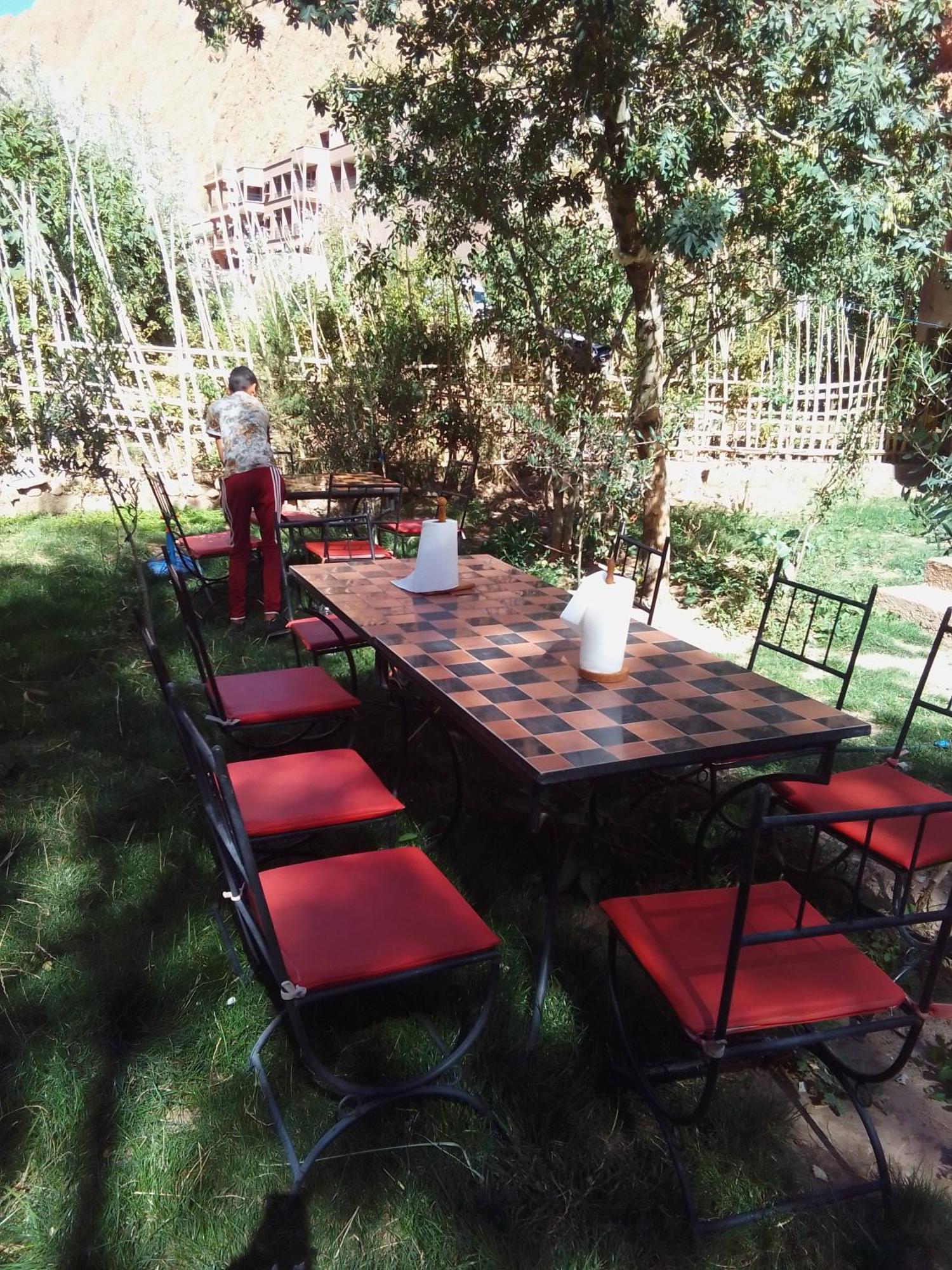 Riad Pizzeria Marhaba Akhendachou n'Ait Ouffi ภายนอก รูปภาพ