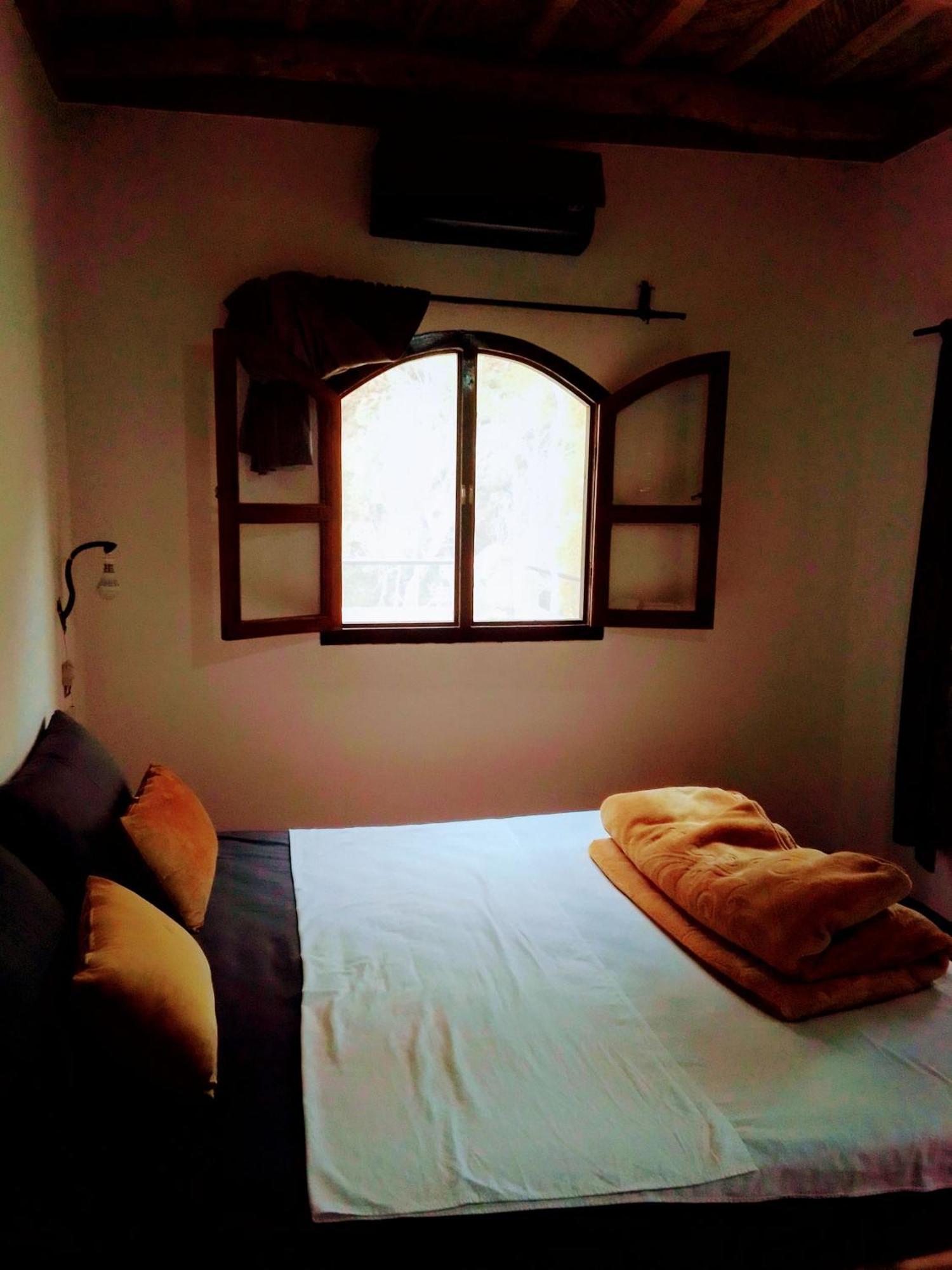 Riad Pizzeria Marhaba Akhendachou n'Ait Ouffi ภายนอก รูปภาพ