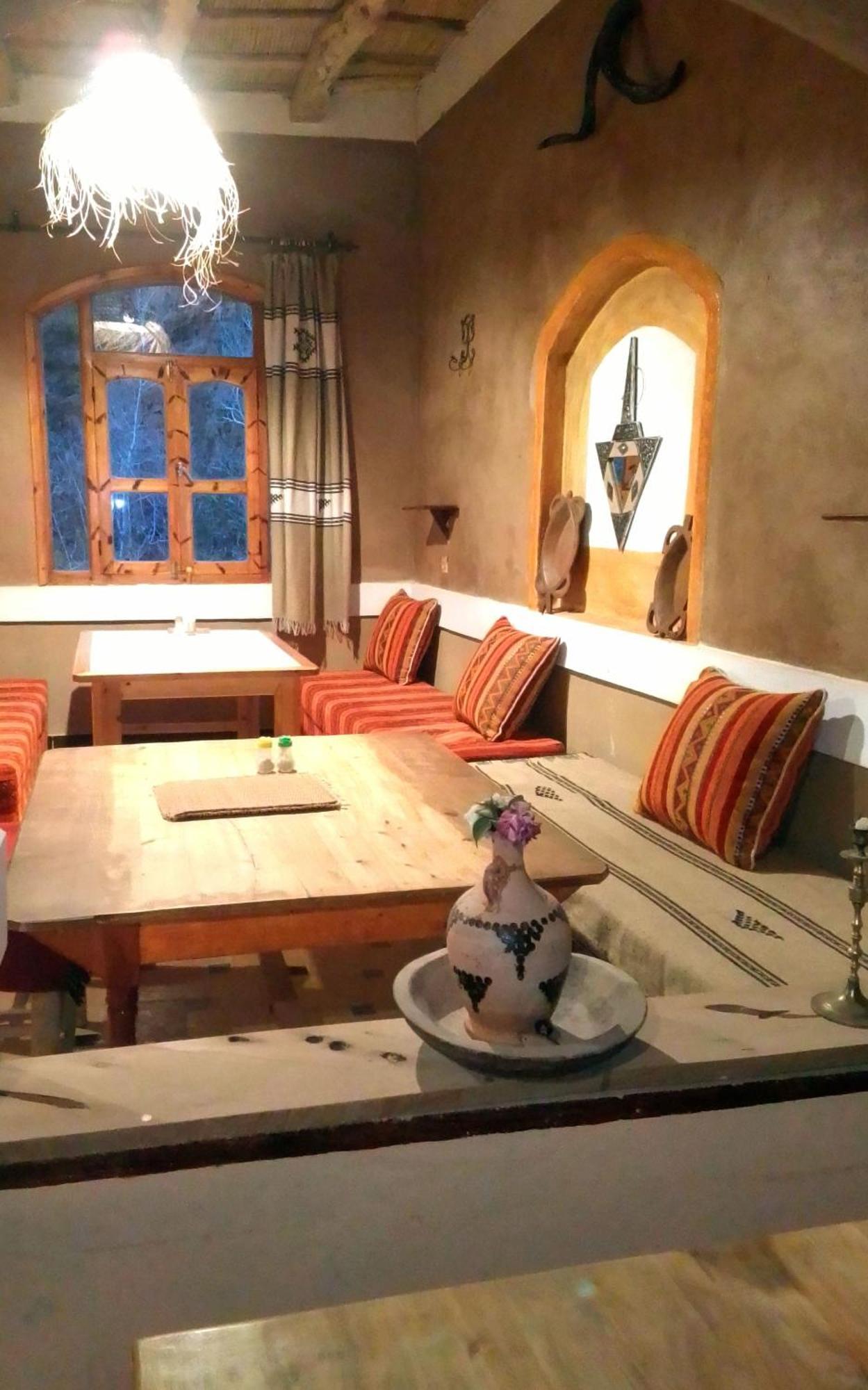 Riad Pizzeria Marhaba Akhendachou n'Ait Ouffi ห้อง รูปภาพ